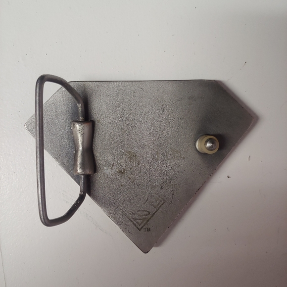 Superman belt buckle from DC Comics. - Picture 2 of 3